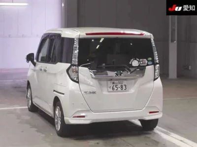 Toyota TANK