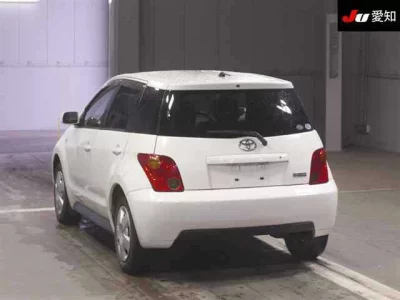 Toyota IST