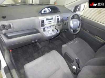 Toyota Raum