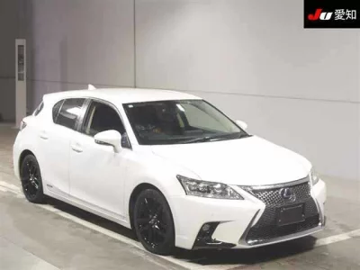 Lexus CT200h