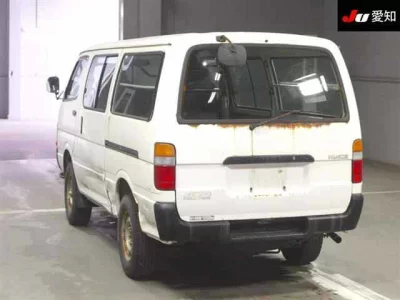 Toyota HiAce Van