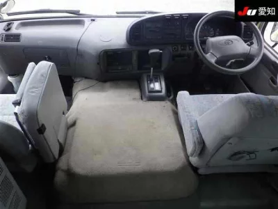 Toyota COASTER