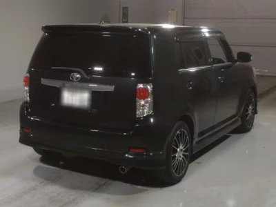 Toyota COROLLA RUMION