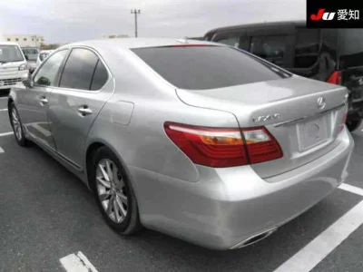 Lexus LS460L