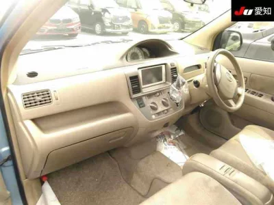 Toyota RAUM
