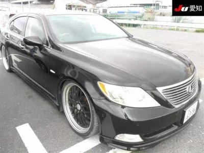 Lexus LS