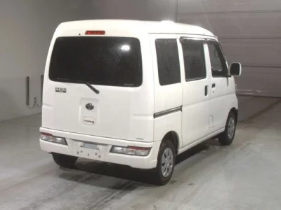 Toyota Pixis Van