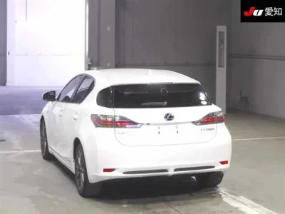 Lexus CT200h