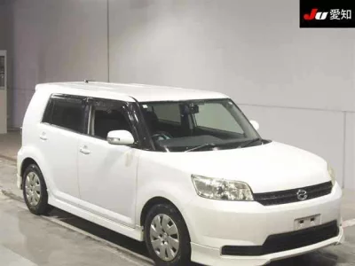Toyota COROLLA RUMION