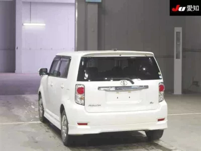 Toyota COROLLA RUMION