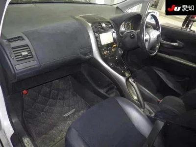 Toyota BLADE