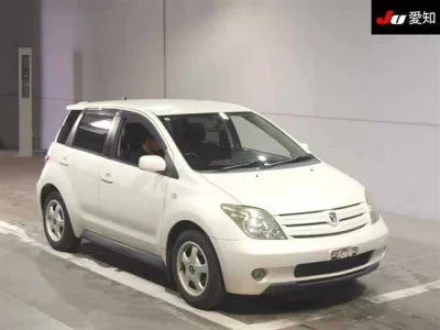 Toyota IST