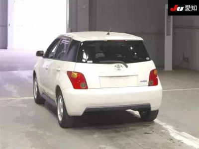 Toyota IST