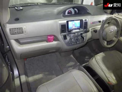 Toyota Raum