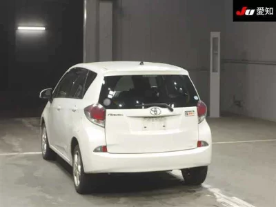 Toyota Ractis