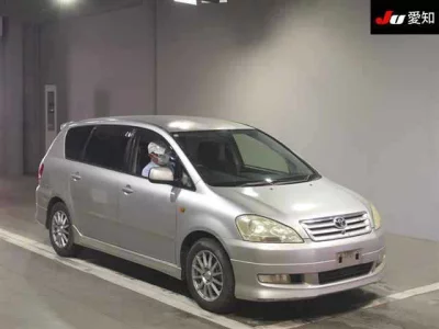 Toyota Ipsum