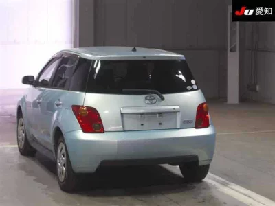 Toyota IST
