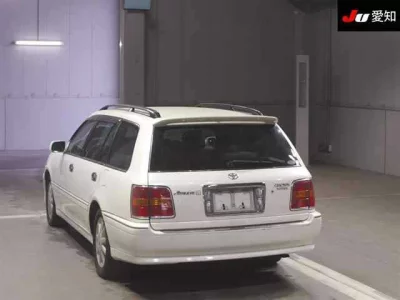 Toyota Crown Estate