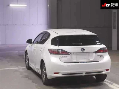 Lexus CT200h