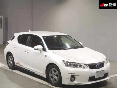 Lexus CT200h