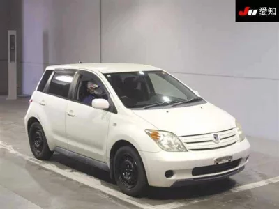 Toyota IST