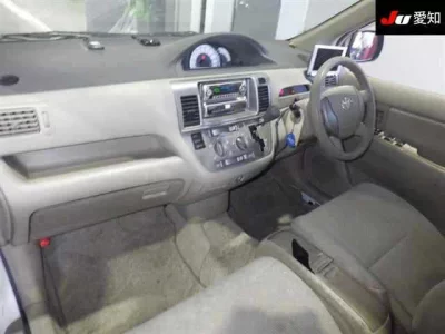 Toyota Raum