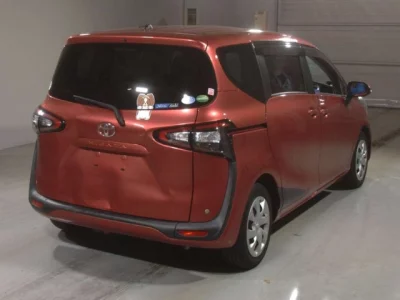 Toyota Sienta