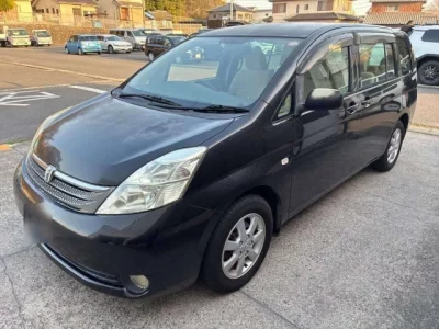 Toyota Isis