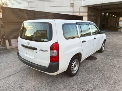 Toyota SUCCEED