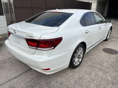 Lexus LS460L