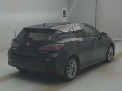 Lexus CT200h