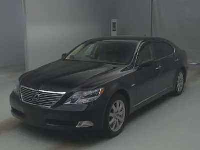 Lexus LS600hL