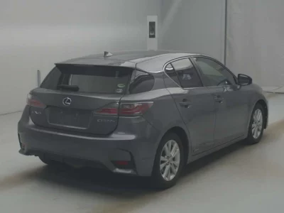 Lexus CT200h
