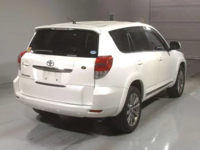 Toyota Vanguard
