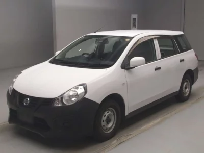 Nissan AD