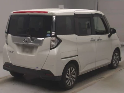 Toyota TANK