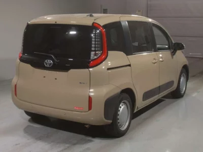 Toyota Sienta