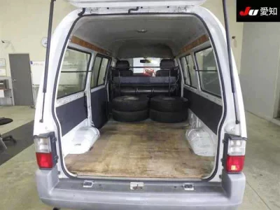 Mazda Bongo Van