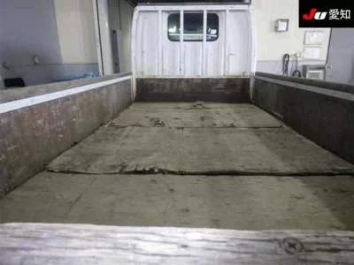 Mazda Titan