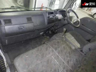 Mazda TITAN