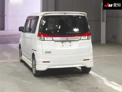 Mitsubishi Delica D:2