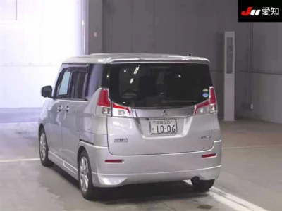 Mitsubishi Delica D:2