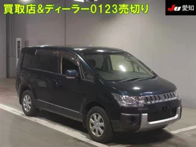 Mitsubishi Delica D:5