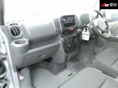 Mitsubishi MINICAB VAN