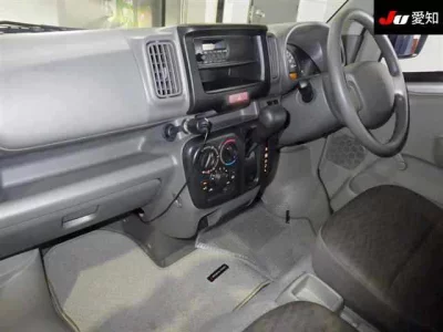 Mitsubishi Minicab Van