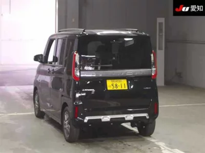 Mitsubishi Delica Mini