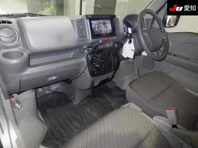 Mitsubishi Minicab Van