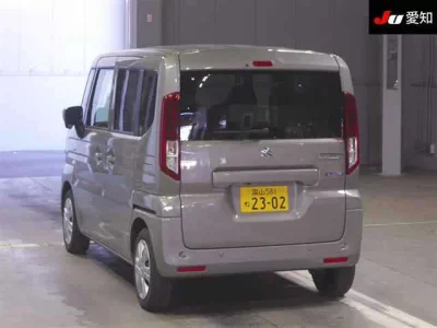 Suzuki Spacia
