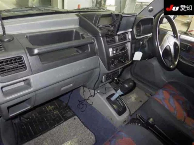 Mitsubishi Pajero Mini