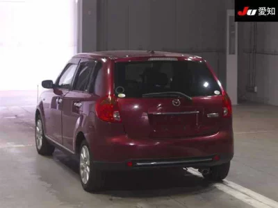 Mazda Verisa
